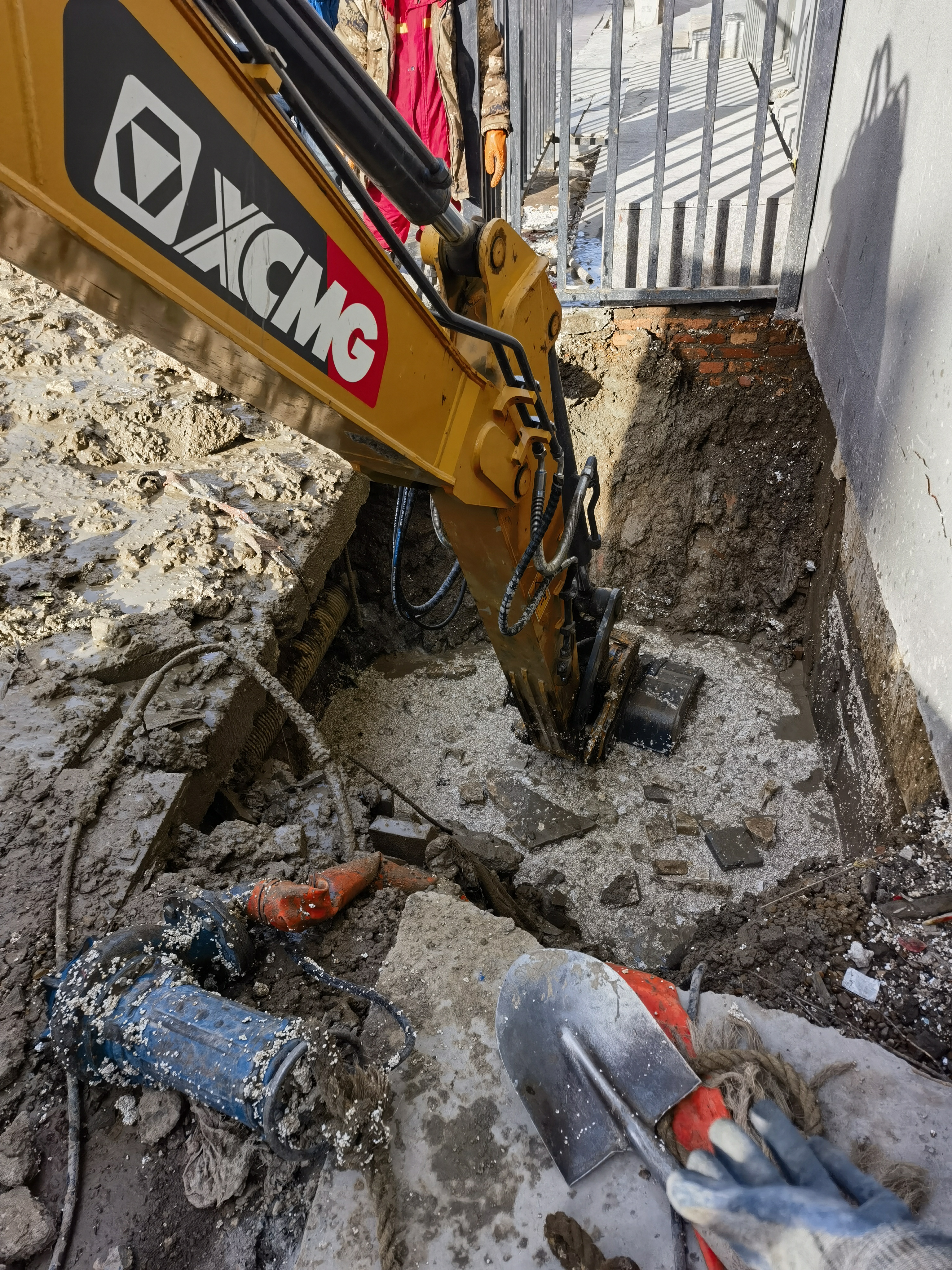 漏水點(diǎn)挖掘 漏水點(diǎn)挖掘