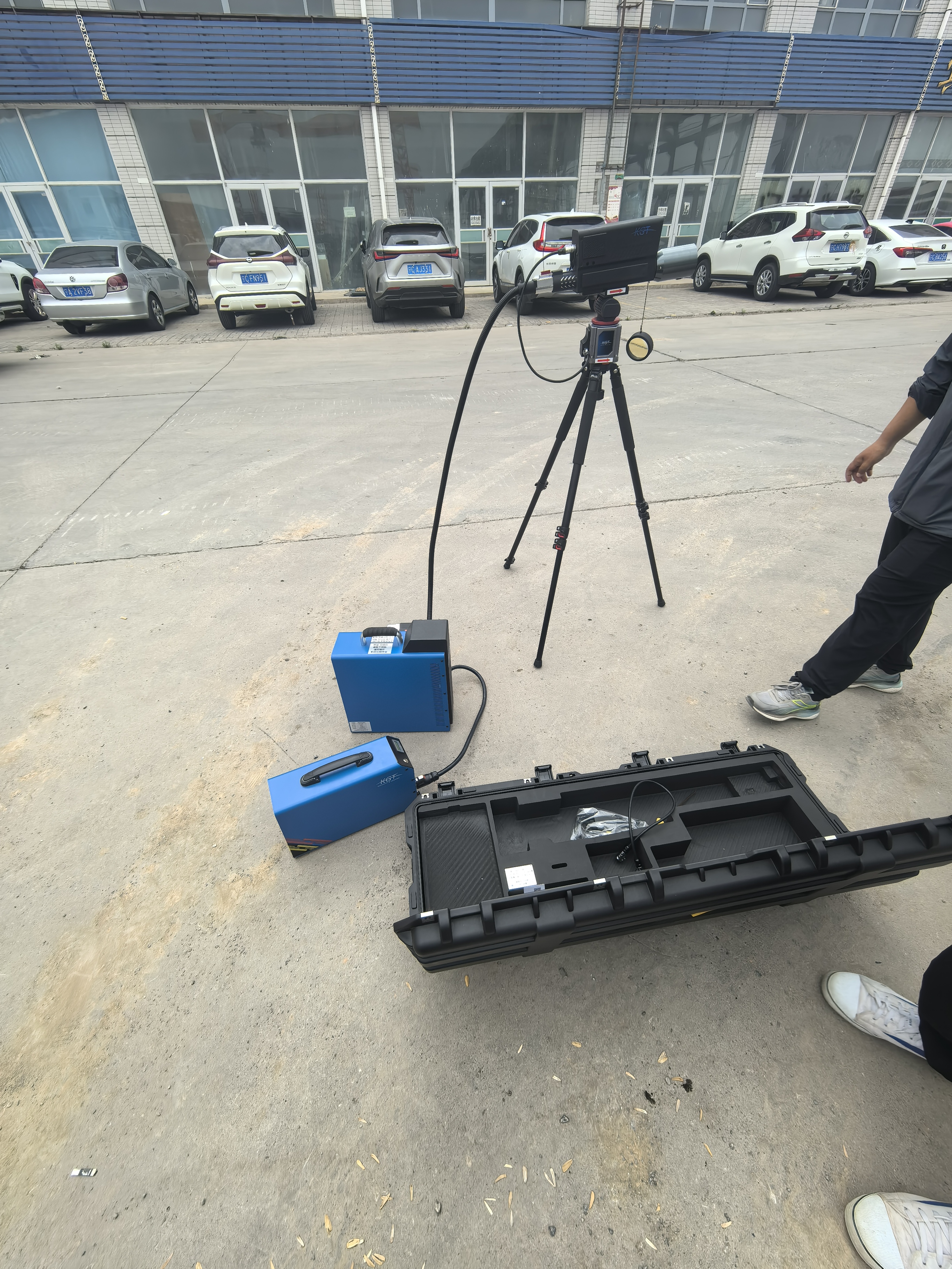 激光清障儀電力服務(wù)現(xiàn)場(chǎng)